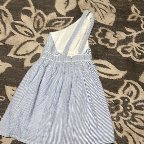 Southern frock sear sucker dress. Size 4. Blue and white. Dressy or casual. - Picture 4 of 6